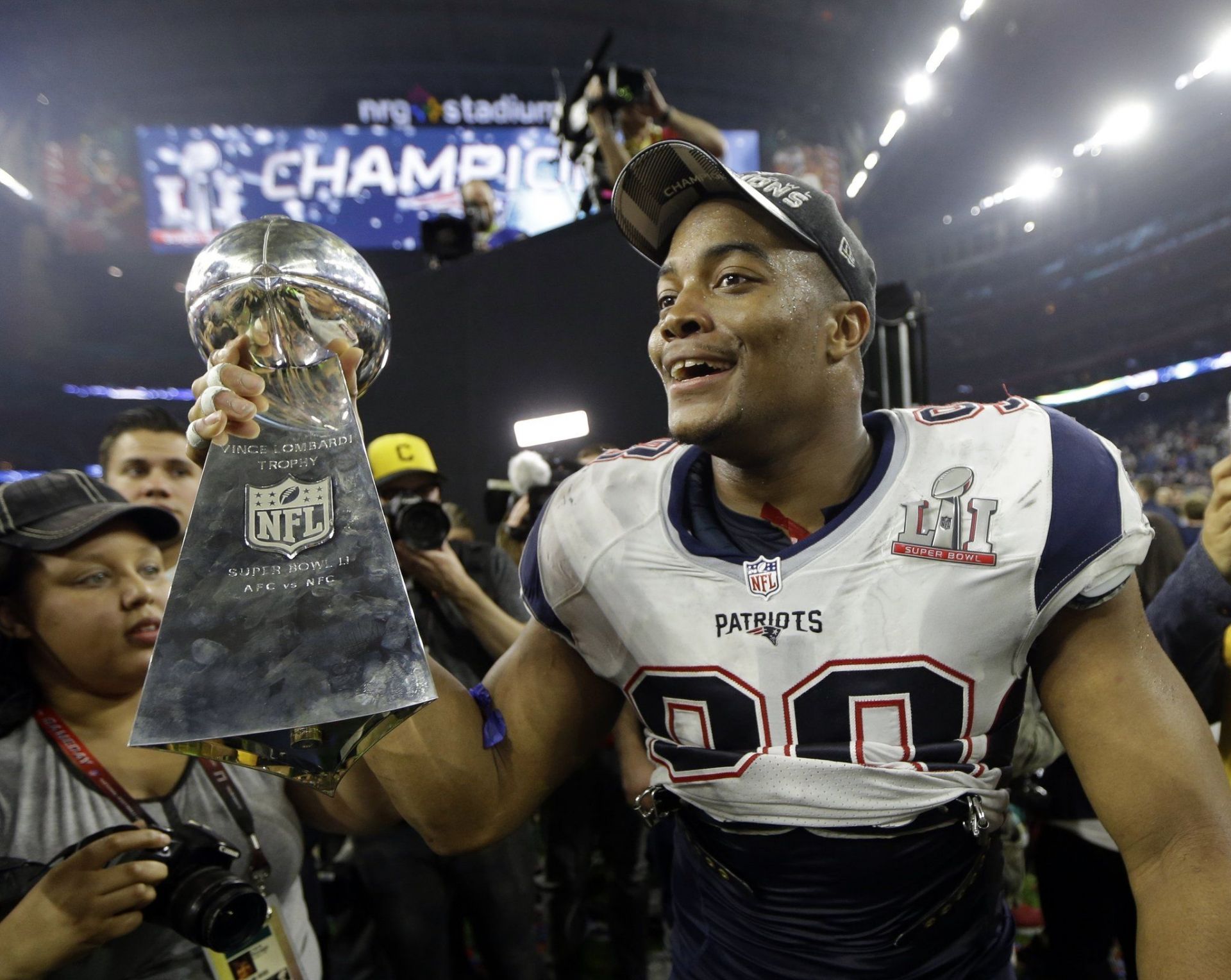 What Is Trey Flowers Net Worth in 2023? NFL Career and Income Insights