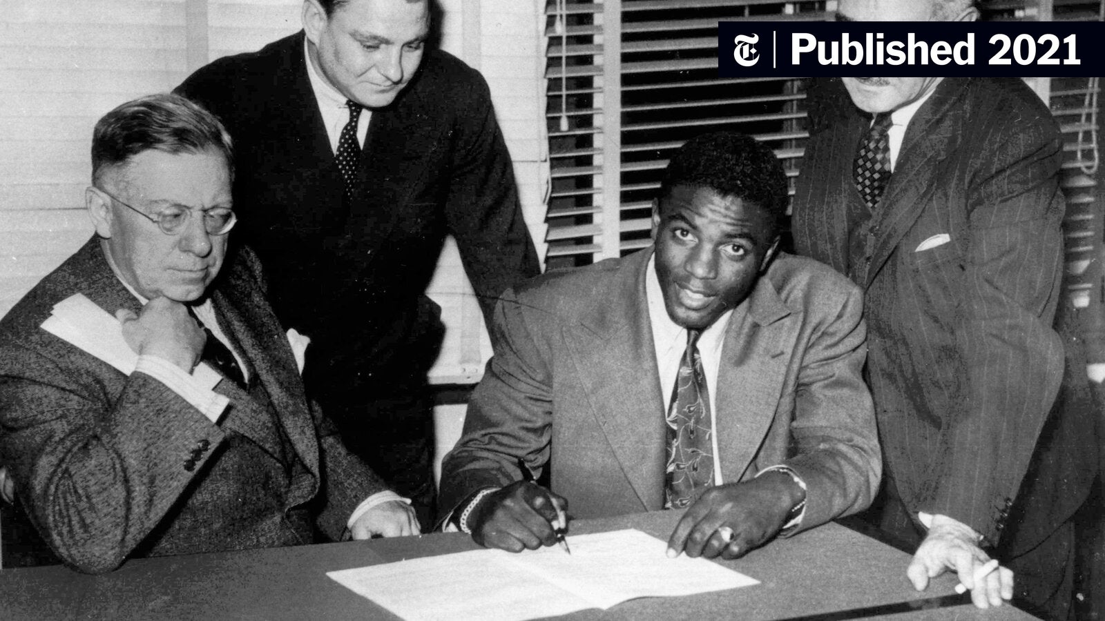 Jackie Robinsons First Contract Signing Photo: A Landmark Moment in Baseball History