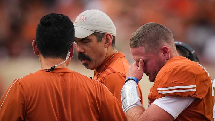 Is Quinn Ewers Hurt? Texas Longhorns QB Suffers Injury