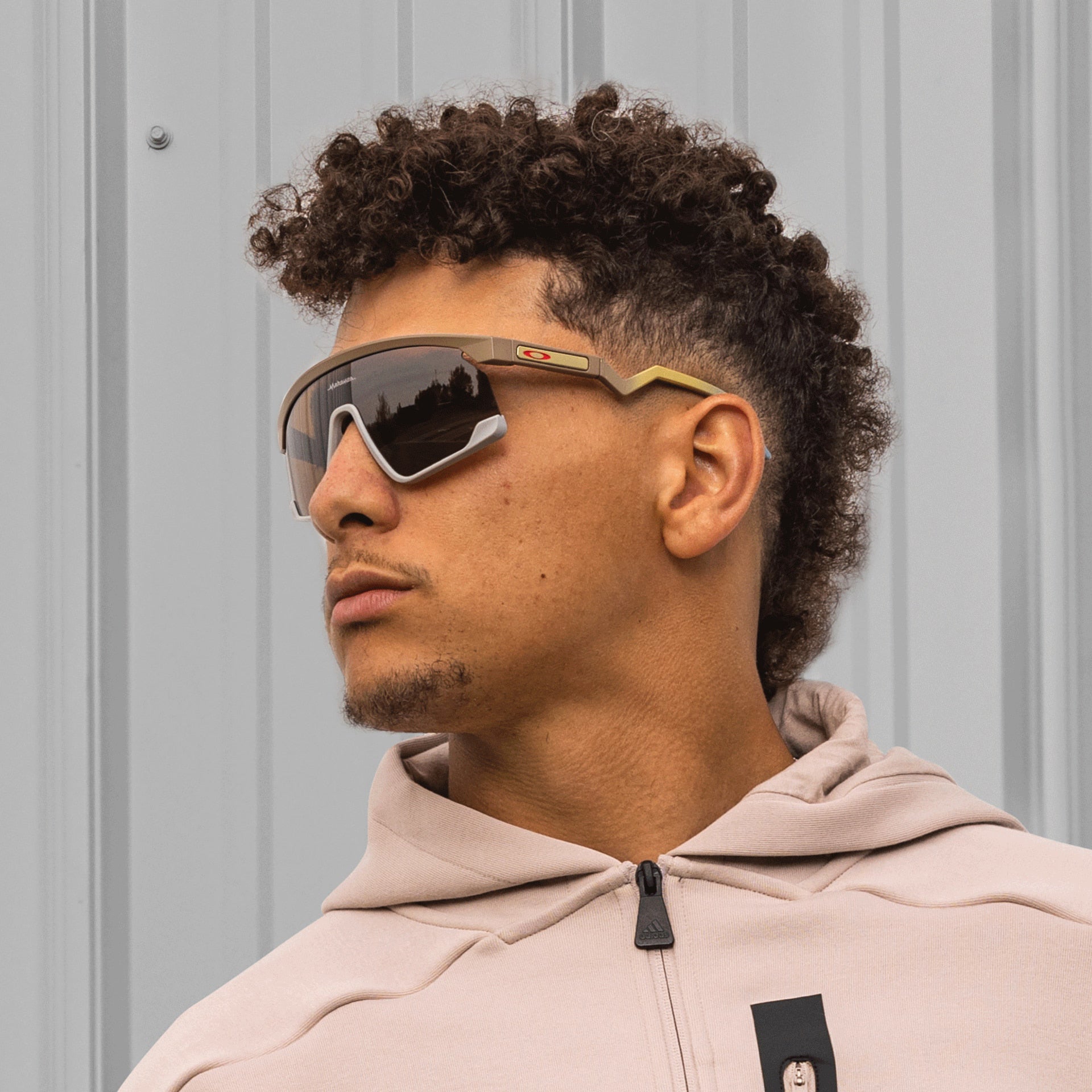 Patrick Mahomes Shades: The Best Sunglasses for Game Day Style and Where to Buy Them