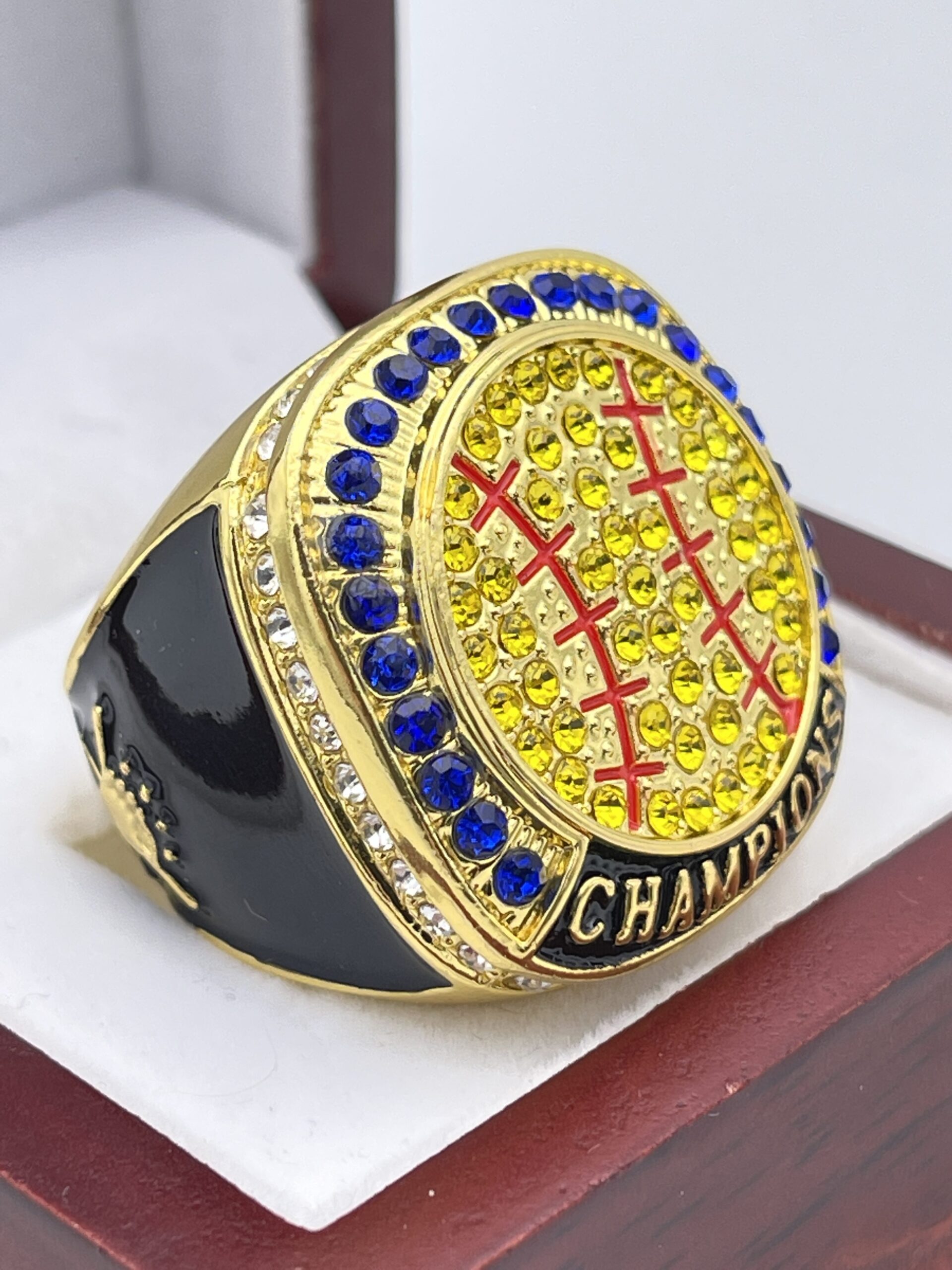 Custom Championship Rings for Softball Teams