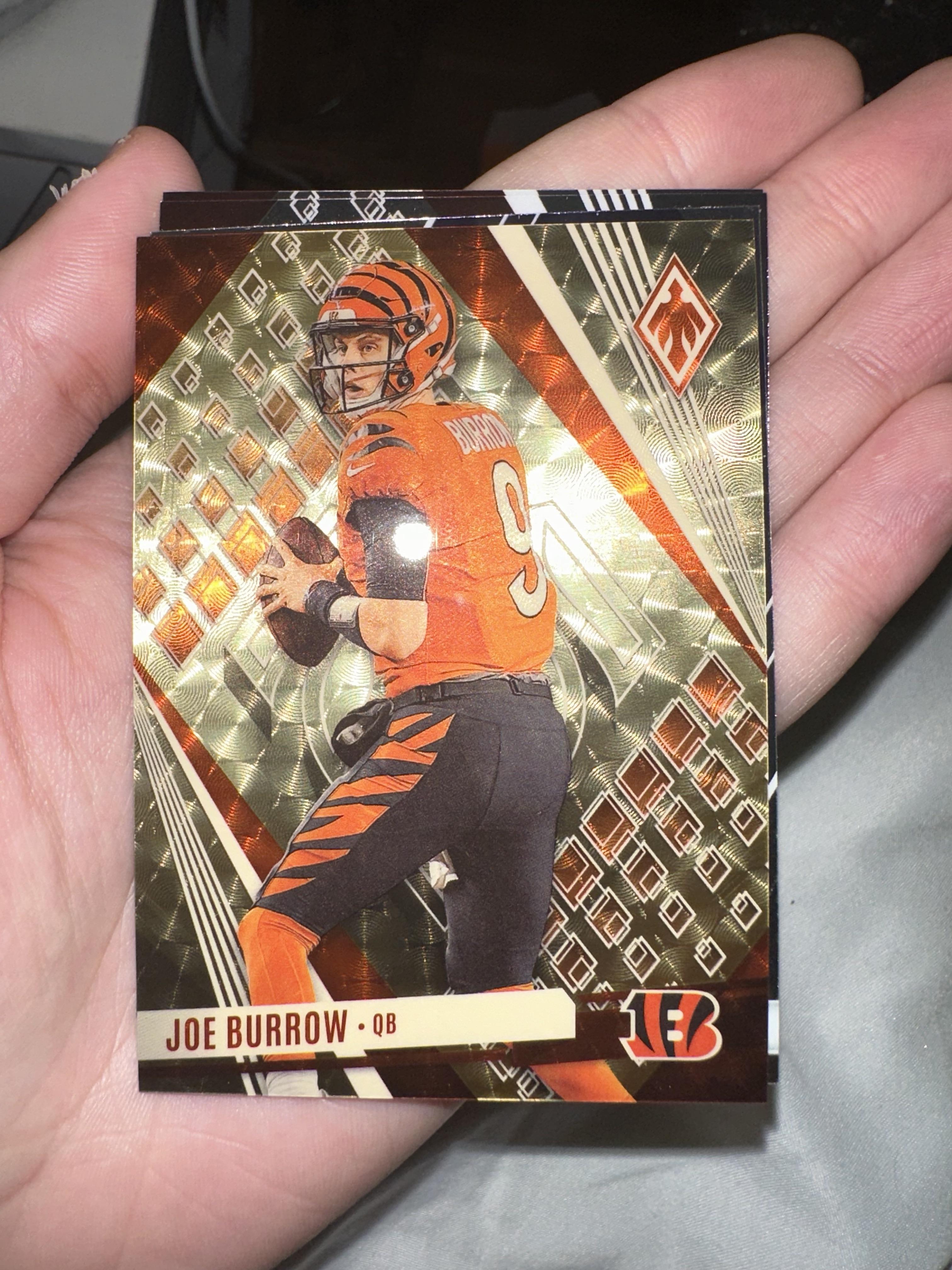 Joe Burrow Cards: Why Theyre So Hot Right Now and How to Get Your Hands on Them