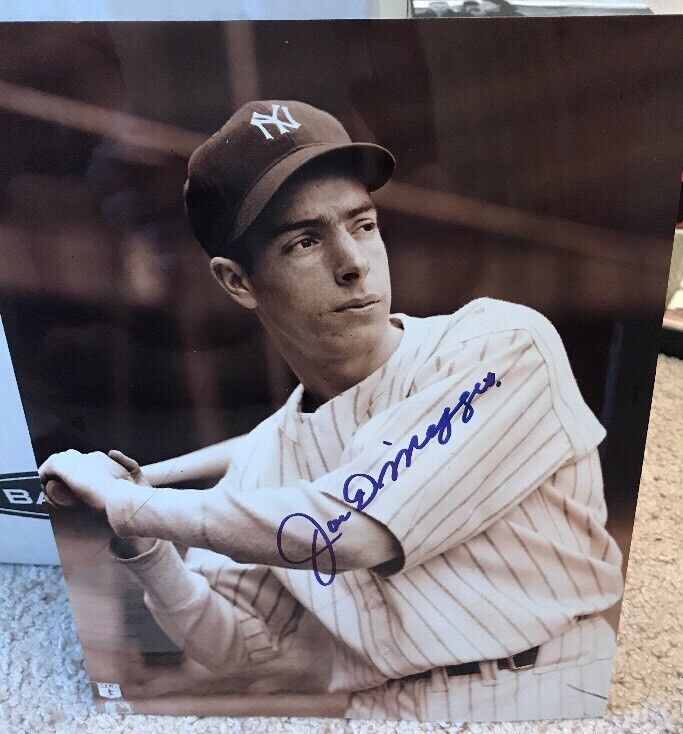 Get Your Joe DiMaggio Signed Photo! Tips for Collectors and Fans: Find the Perfect Piece for Your Collection at Affordable Price.