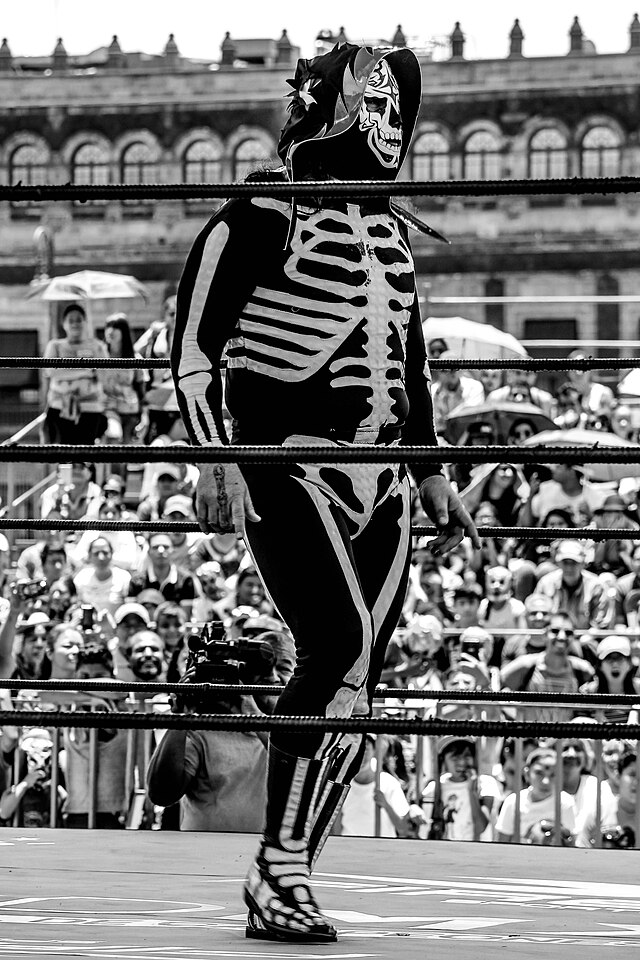 All About La Parka:  A Quick Look at the Famous Mexican Wrestlers Career