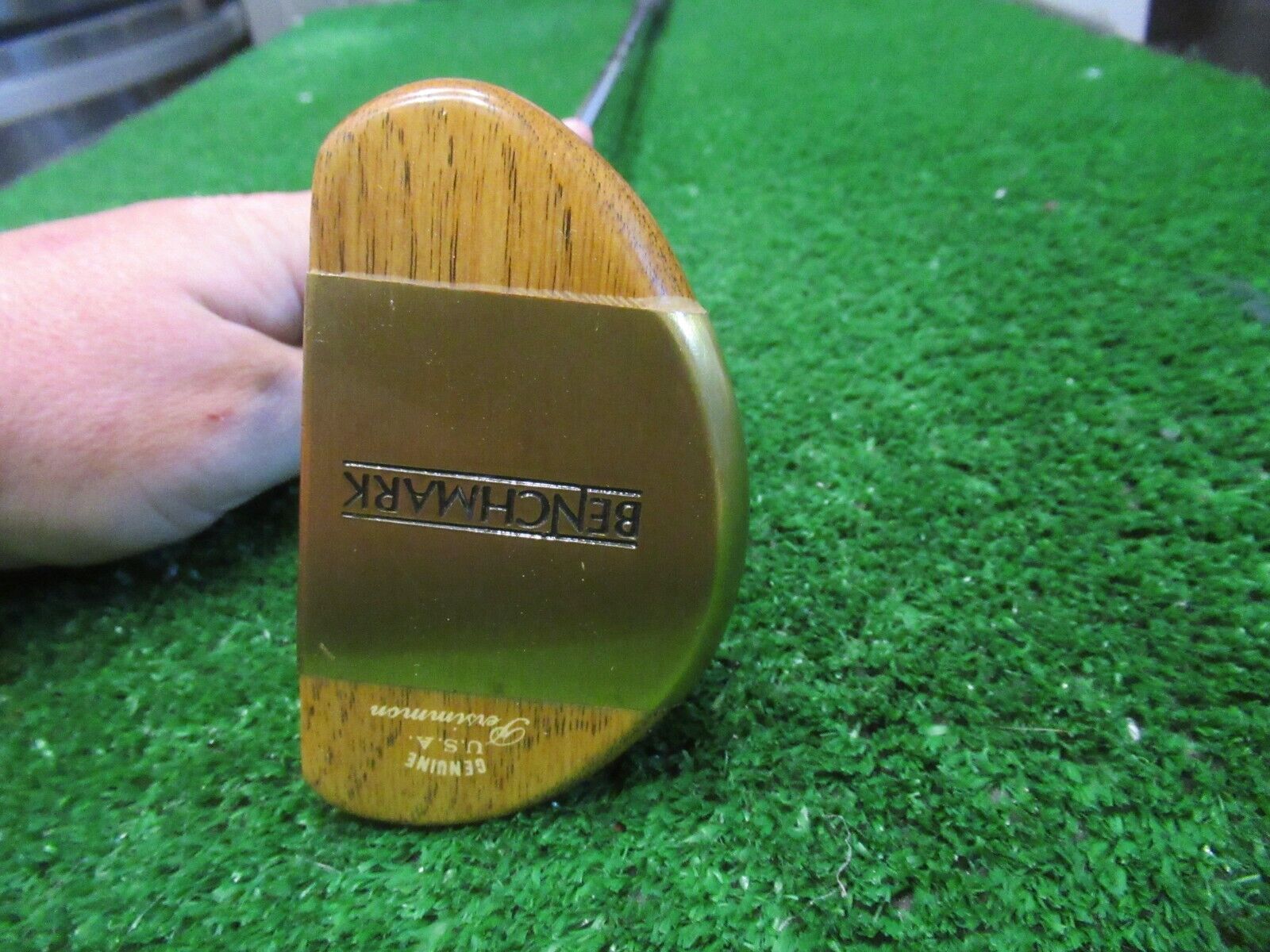 Best Persimmon Putter on the Market? (Top Brands and Models for Your Game)