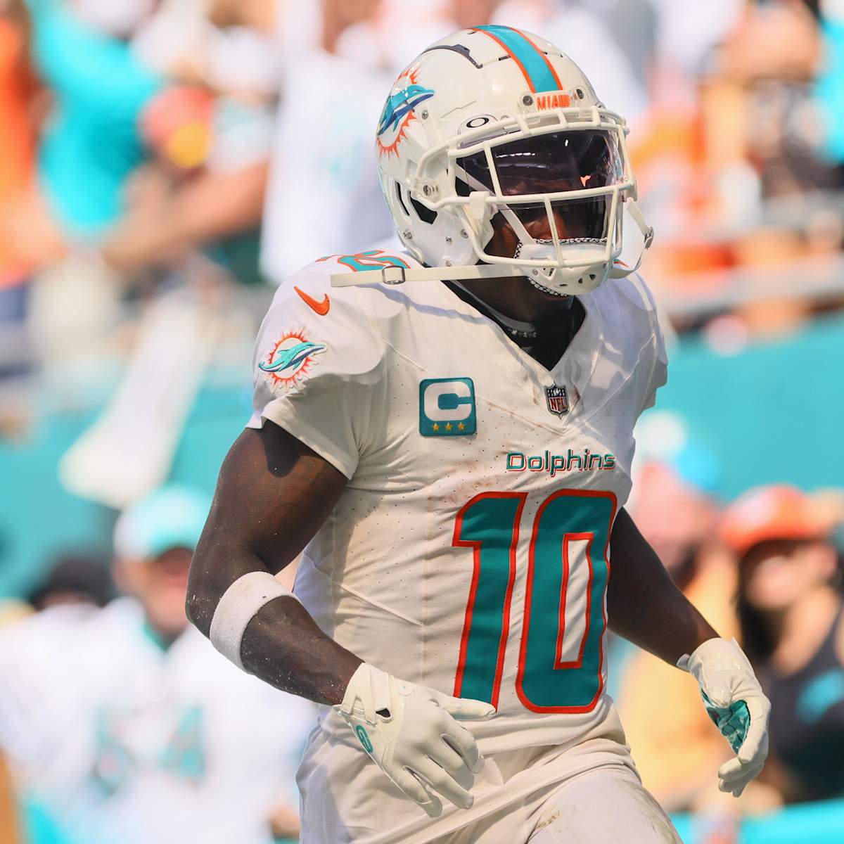 How Much is Tyreek Hill Worth Today?  You Wont Believe the Miami Dolphins Stars Net Worth!