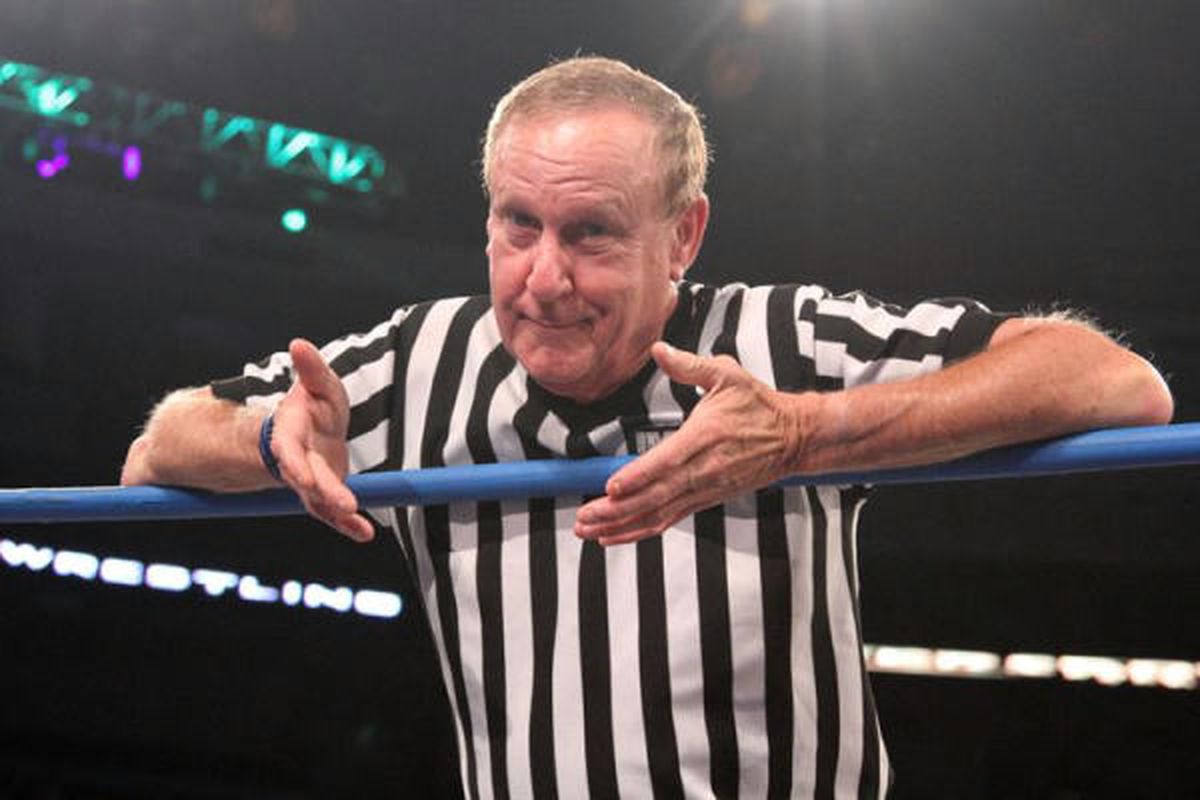 The Best of Earl Hebner: Relive the Legendary Referees Most Memorable Matches!