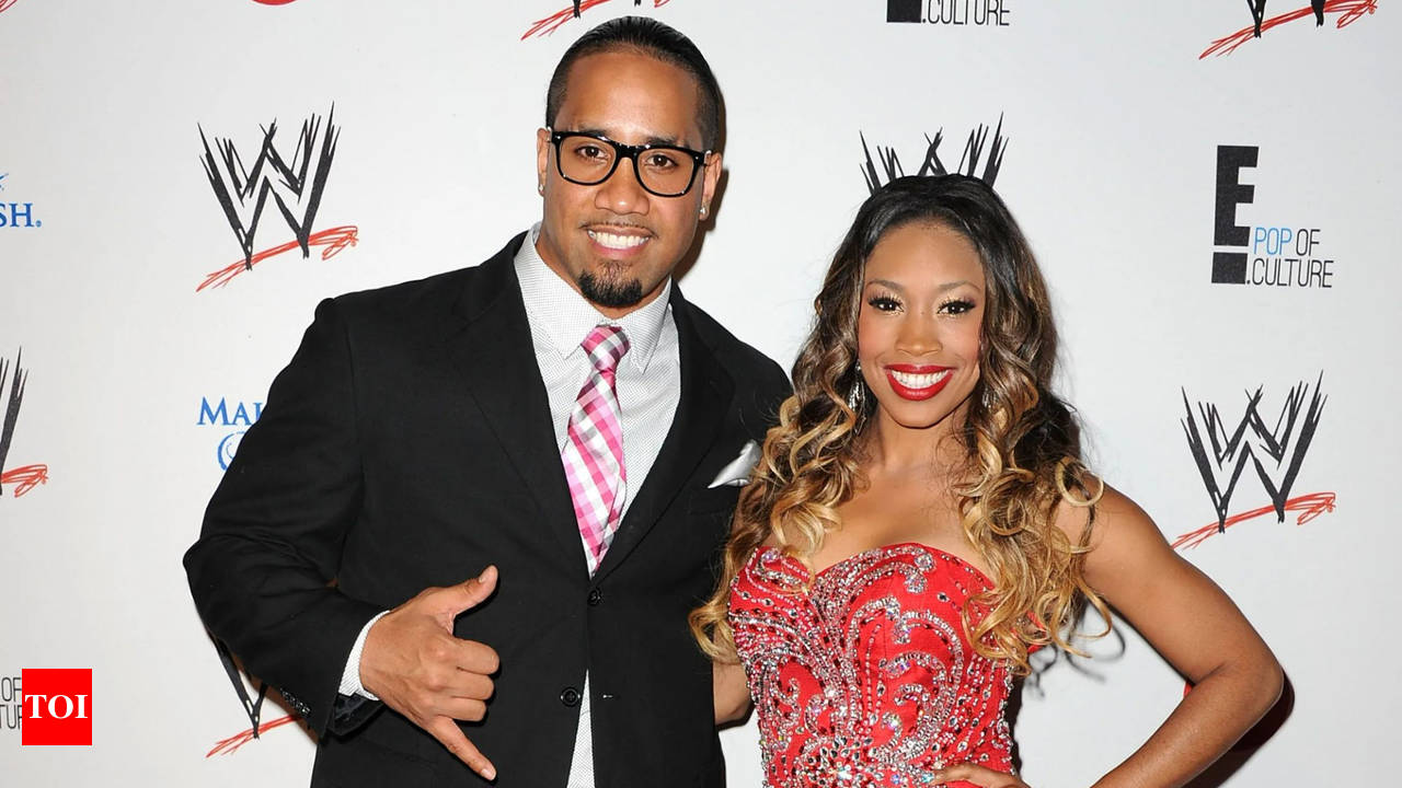 Check out the latest jey uso wife photo online now