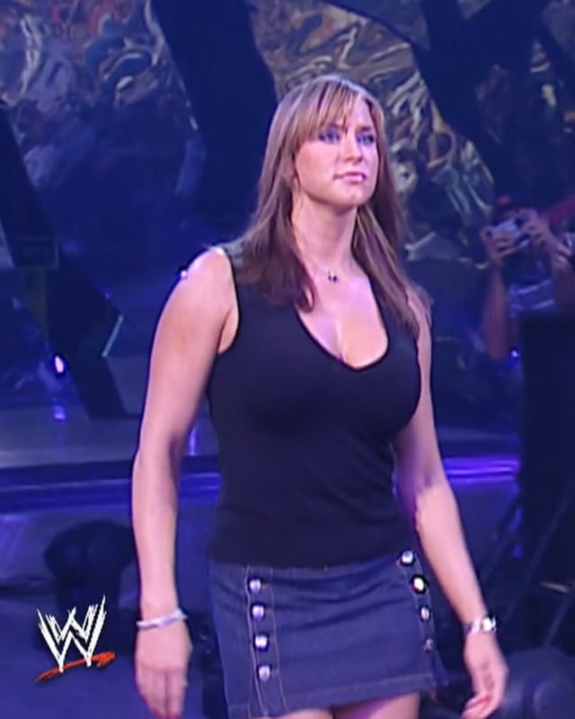 Did Stephanie McMahon Get a Boob Job? See the Pictures! (Simple Words, Big Topic)