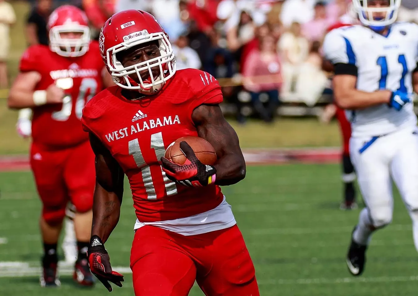 What College Did Tyreek Hill Go To? (The Story of His College Years Revealed)