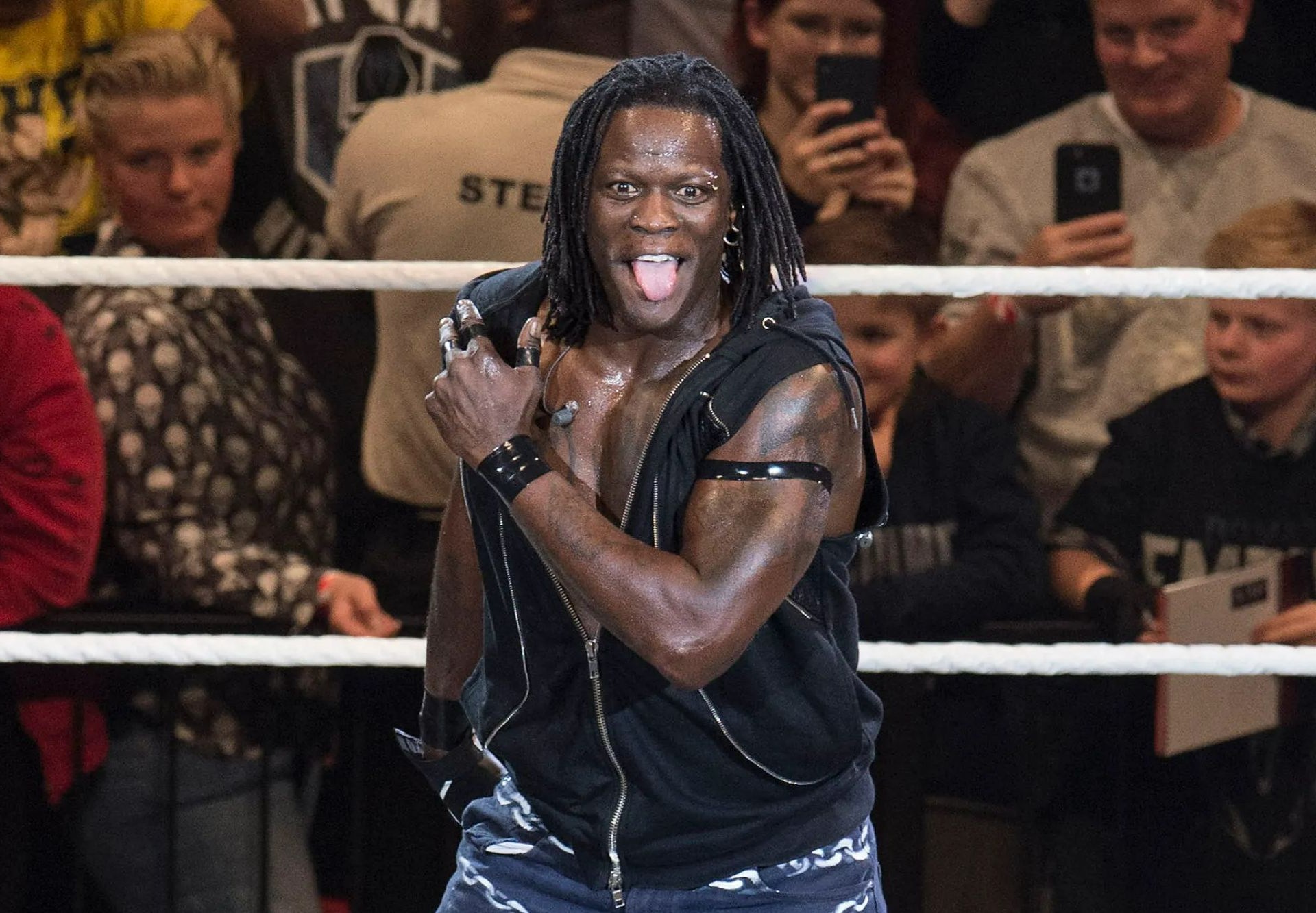 R-Truth Net Worth: Find Out How Much the WWE Star is Really Worth!