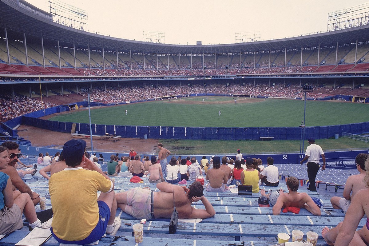 How late can you enter a baseball game? Heres what fans should know!