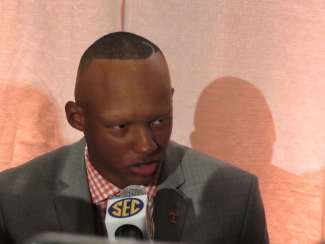 Joshua Dobbs Big Forehead: Get all the viral details.