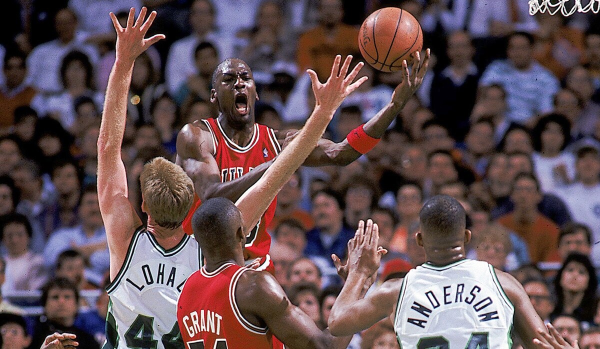 Bucks vs Bulls History: A Look Back at Key Games and Legendary Players!