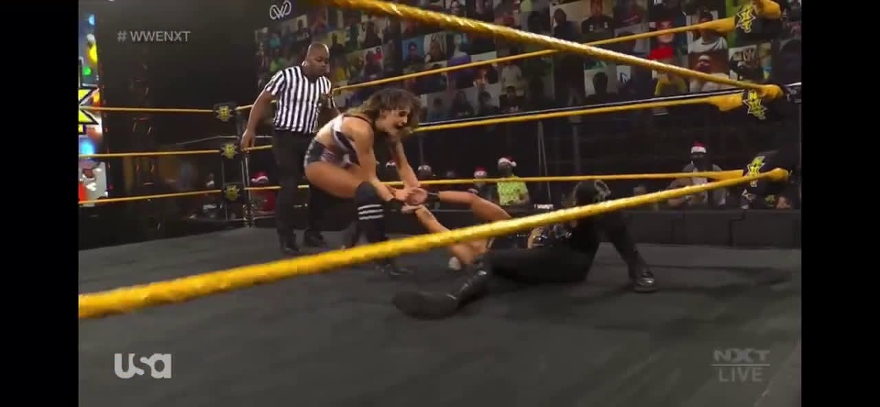 wwe dakota kai: Check Out Her Awesome Finishing Move!