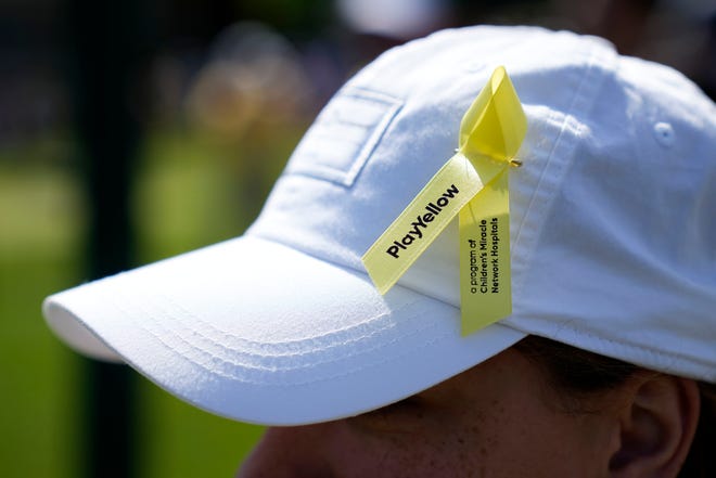 Scottie Scheffler Yellow Ribbon: Whats the Meaning? Golfers Tribute Explained!