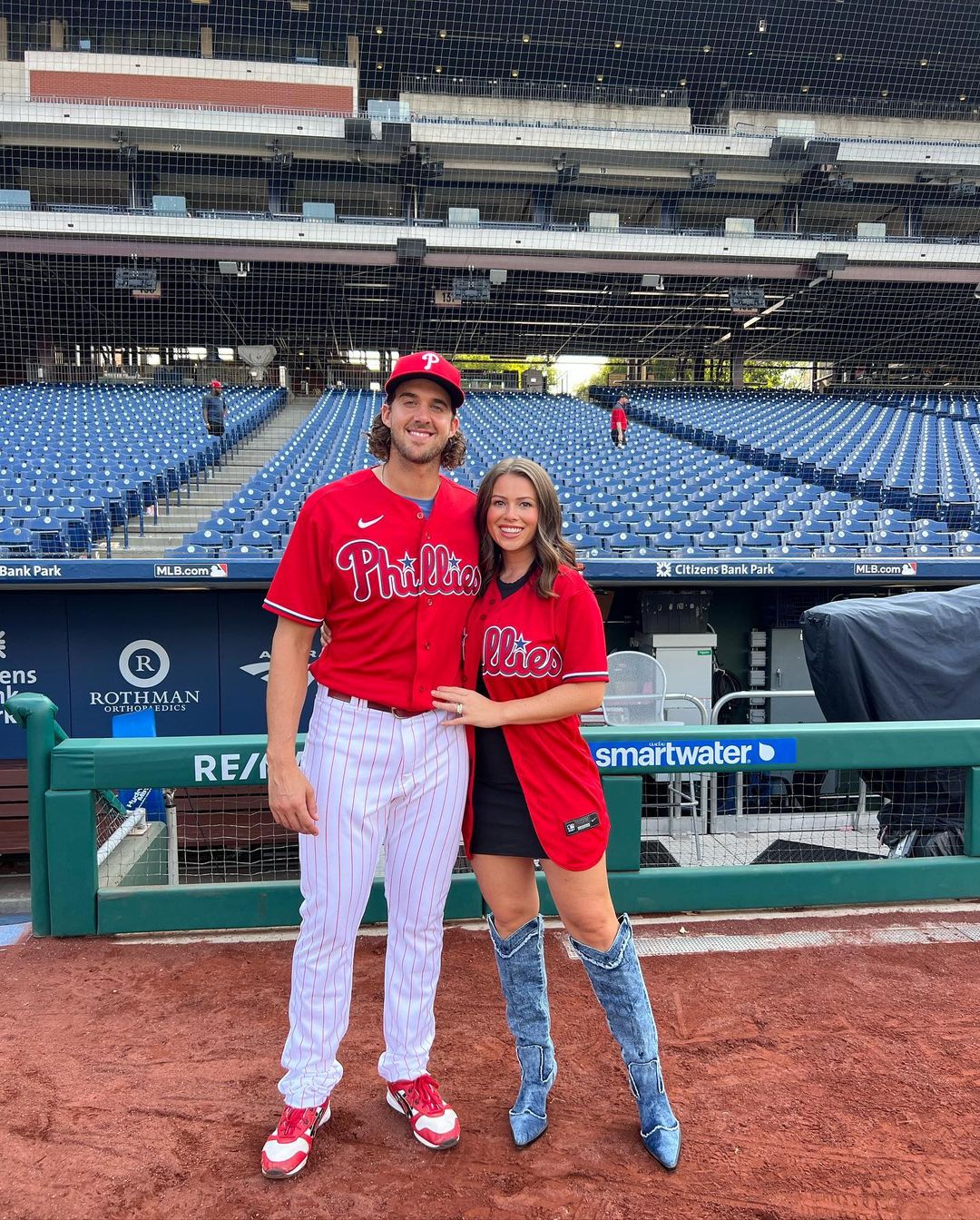 Aaron Nola get married?Discover the details about Their life!